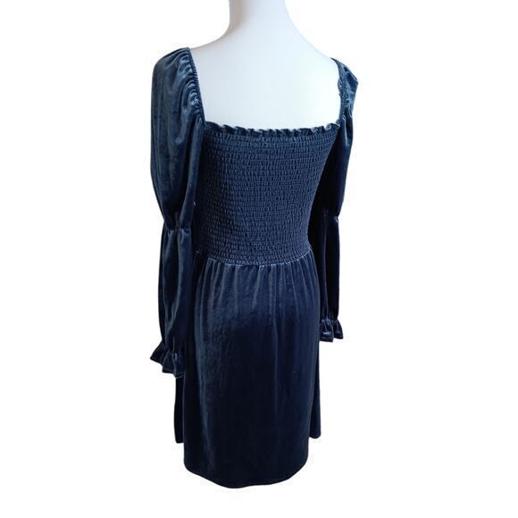 NEW MACY'S‎ Smocked Velvet Dress Square Neck Puff Sleeves Blue Size Medium - Picture 14 of 14